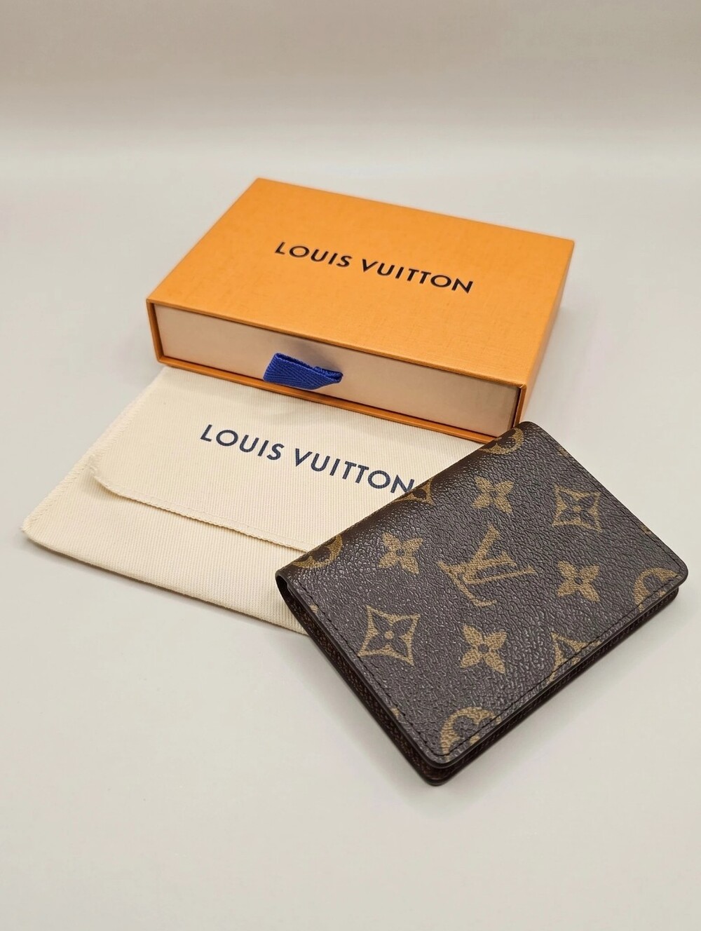 Louis Vuitton Monogram Canvas Bi-fold Cardholder